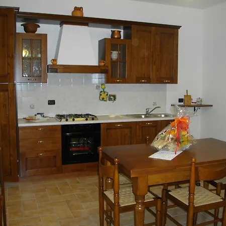 Agriturismo Il Falco Todi Habitación foto